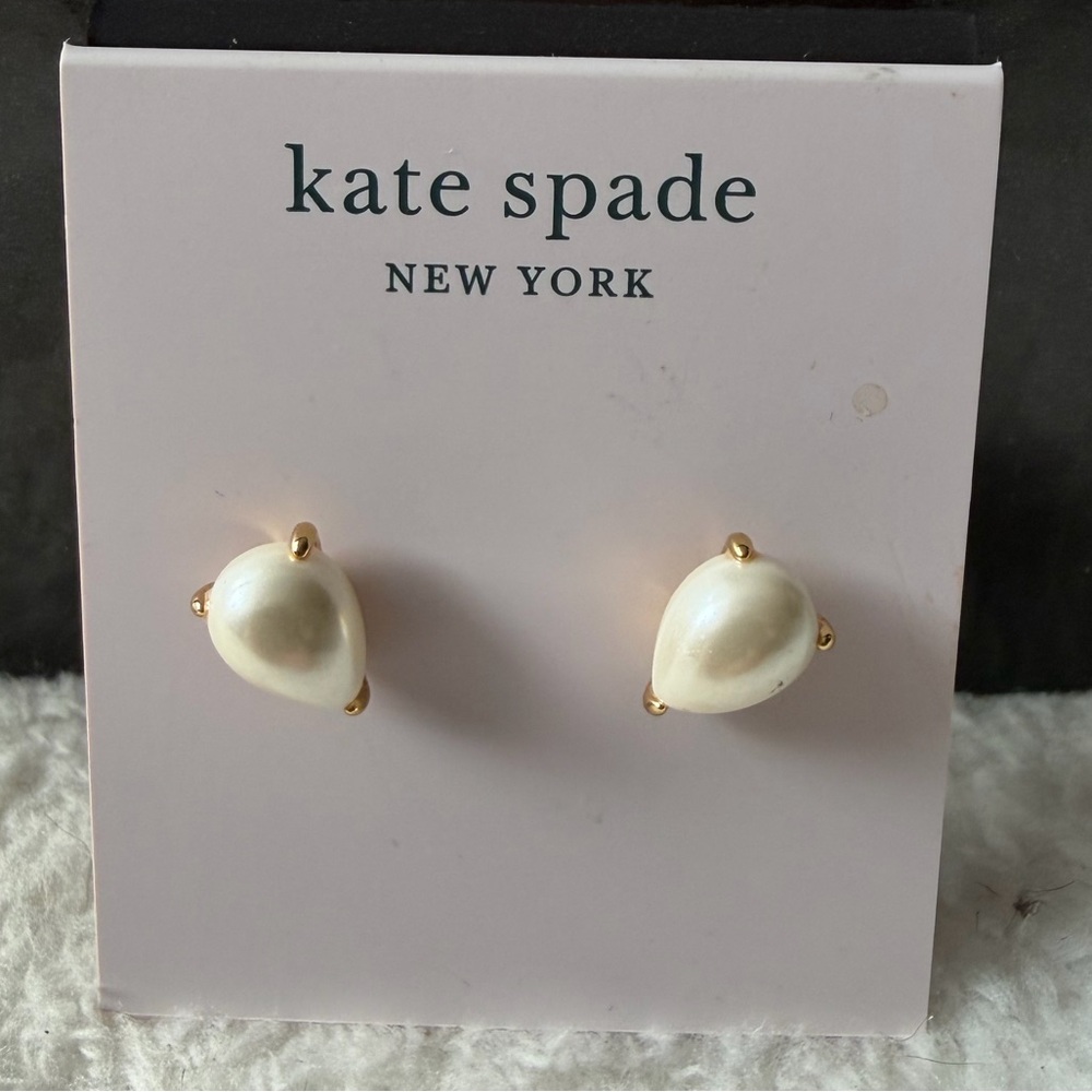Kate Spade New York faux pearl stud earrings NWT